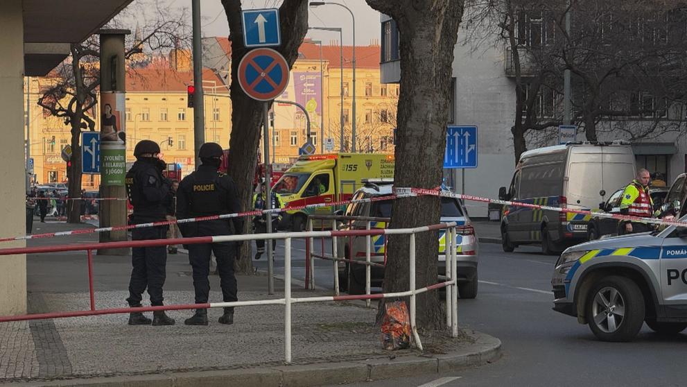 Policie zasahuje v hotelu na pražském Smíchově