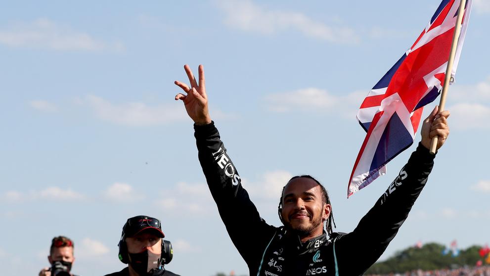 Lewis Hamilton ovládl závod na okruhu v Silverstonu i v roce 2021