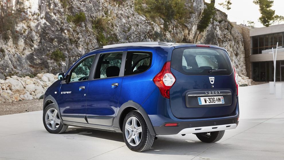 Dacii mírně rostly prodeje úspěšného Dusteru (5290 prodaných vozů proti 5065 v roce 2017), ale po kosmetickém faceliftu poskočily i Dokker a Lodgy (na snímku).