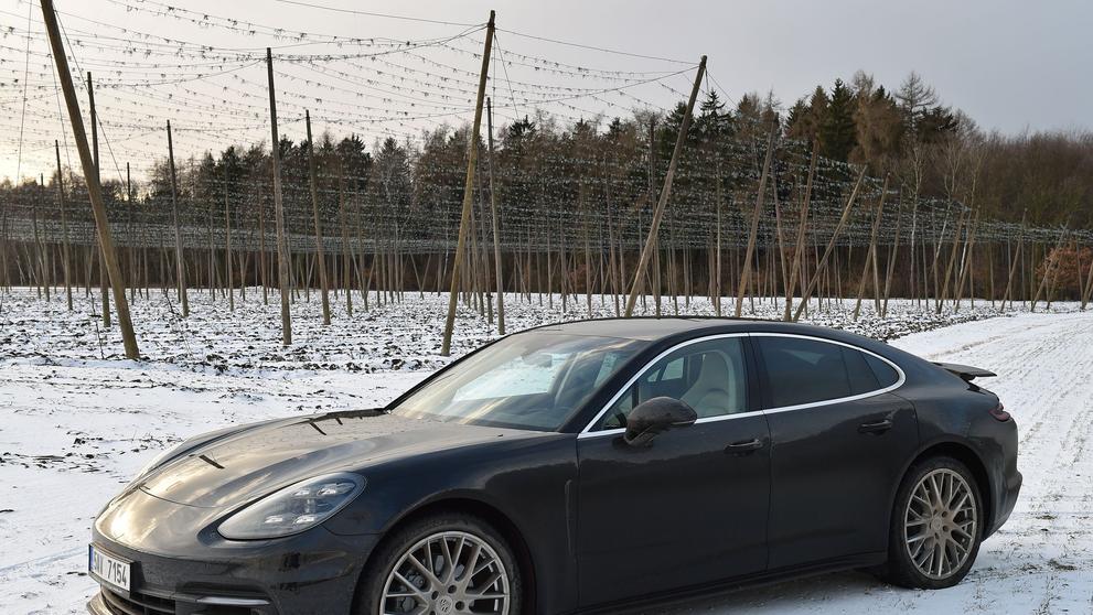 Porsche Panamera - 3