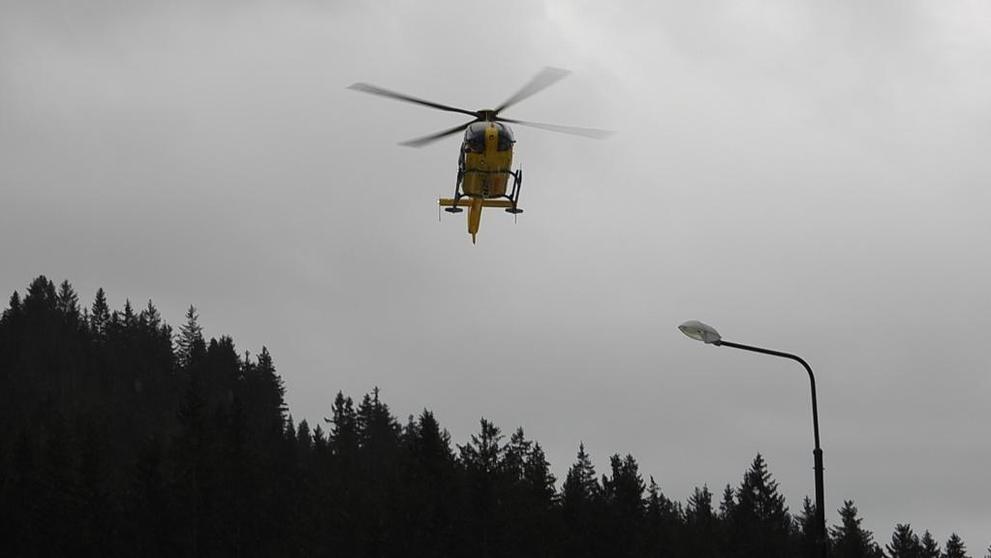 Záchranáři zasahují při pádu lavin v Krkonoších - 6