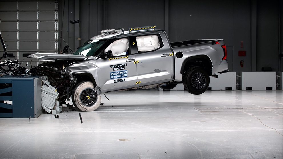 Crashtesty IIHS