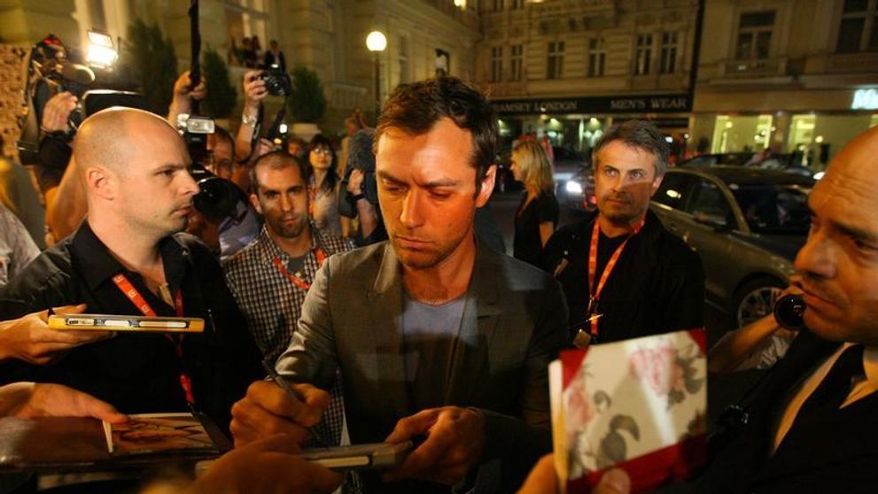 Jude Law na festivalu v Karlových Varech - 10