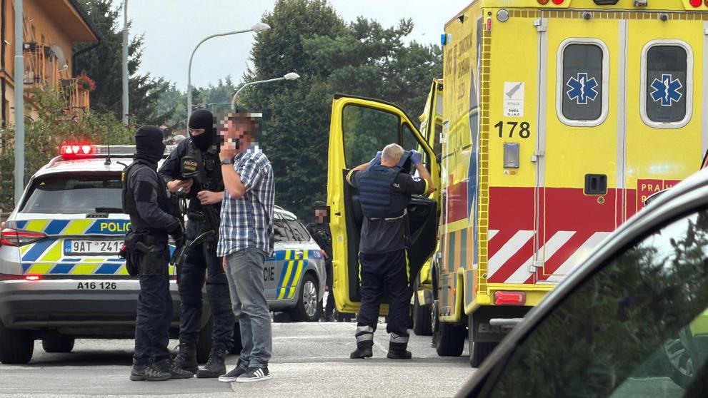 Policejní zásah na Praze 10
