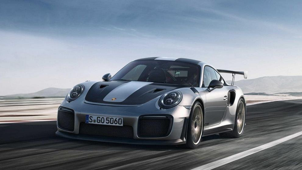 Porsche 911 GT2 RS - 9