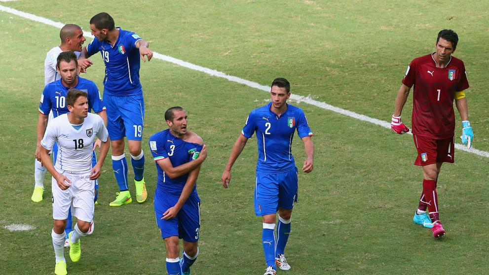 Suarez a jeho akce - 2
