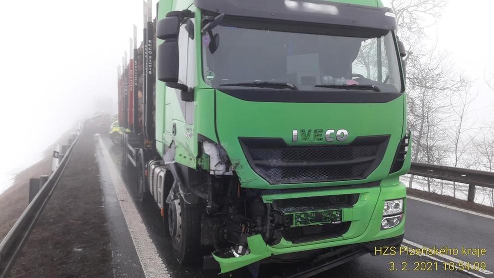 Při vážné nehodě se zranilo čtyřleté dítě - 6