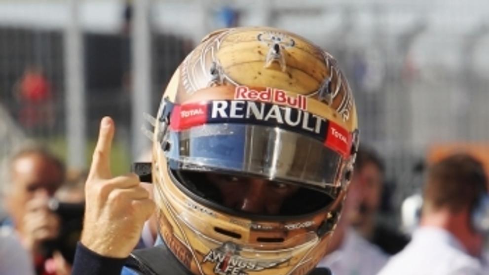 Hamilton a Vettel přilby - 4