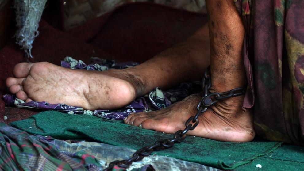 Děsivé fotografie z psychiatrické léčebny v Indonésii - 1