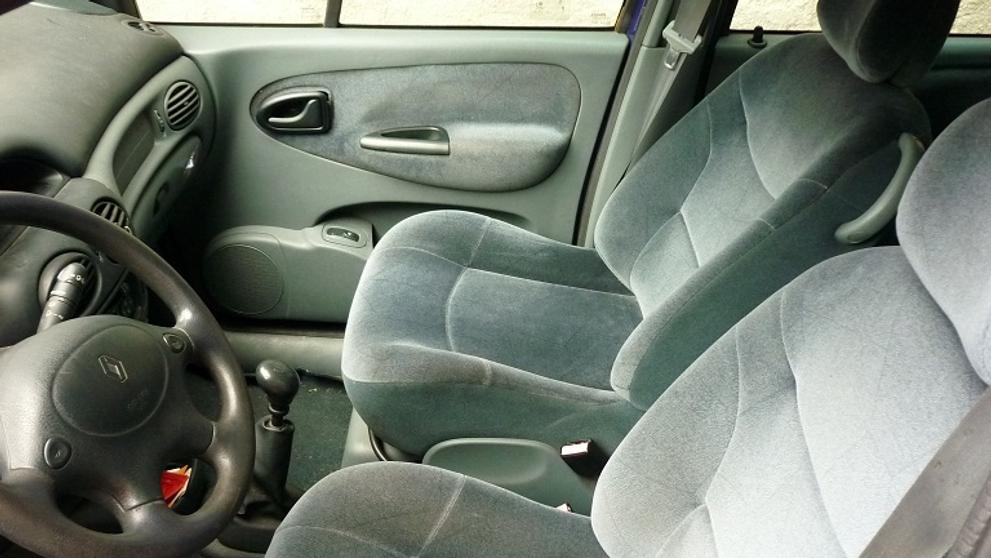 Prodej majetku: Renault Megane 1,9 D Scenic - 1