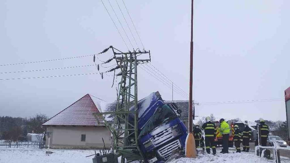V Pardubickém kraji dopravu komplikuje počasí - 1