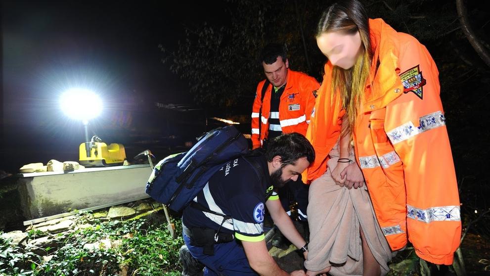 Při požáru rodinného domu v Komořanech uhořela kočka - 6