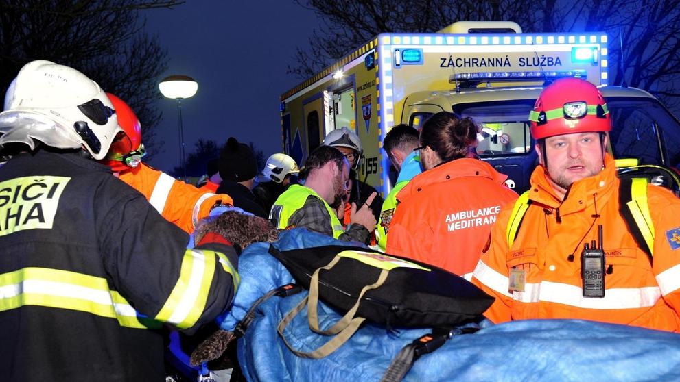 Hororová nehoda autobusu ve Středočeském kraji - 14