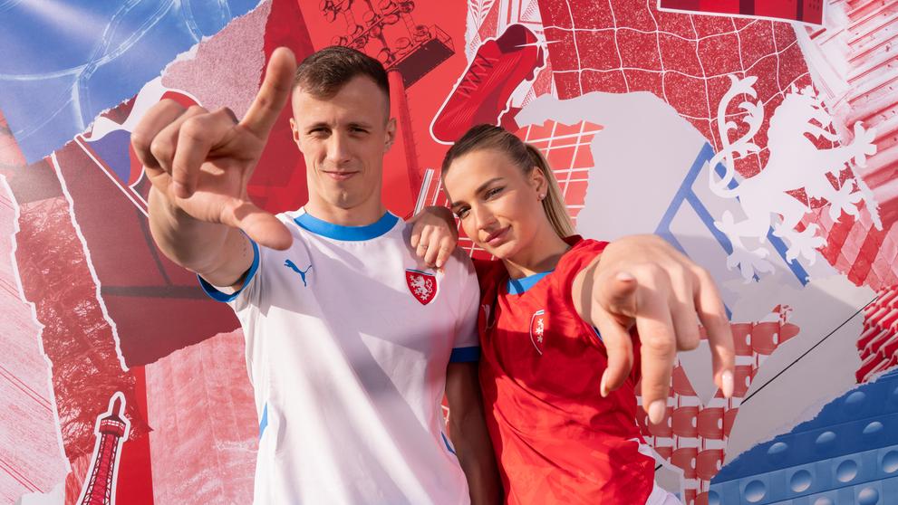 Tomáš Vlček s Gabrielou Šlajsovou v nových reprezentačních dresech