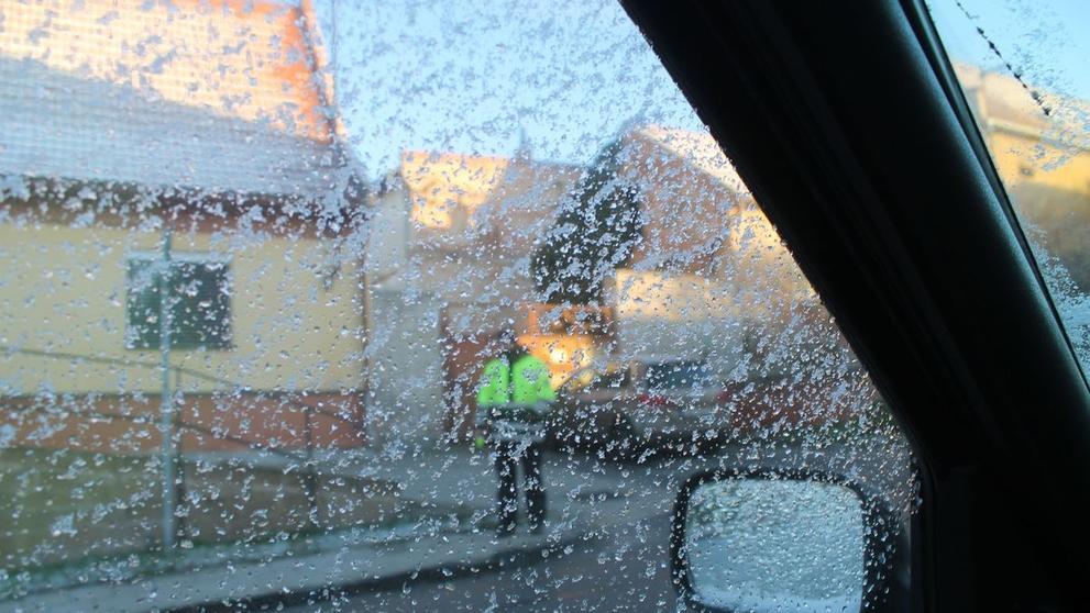 Auto se zašpiněným sklem - 2