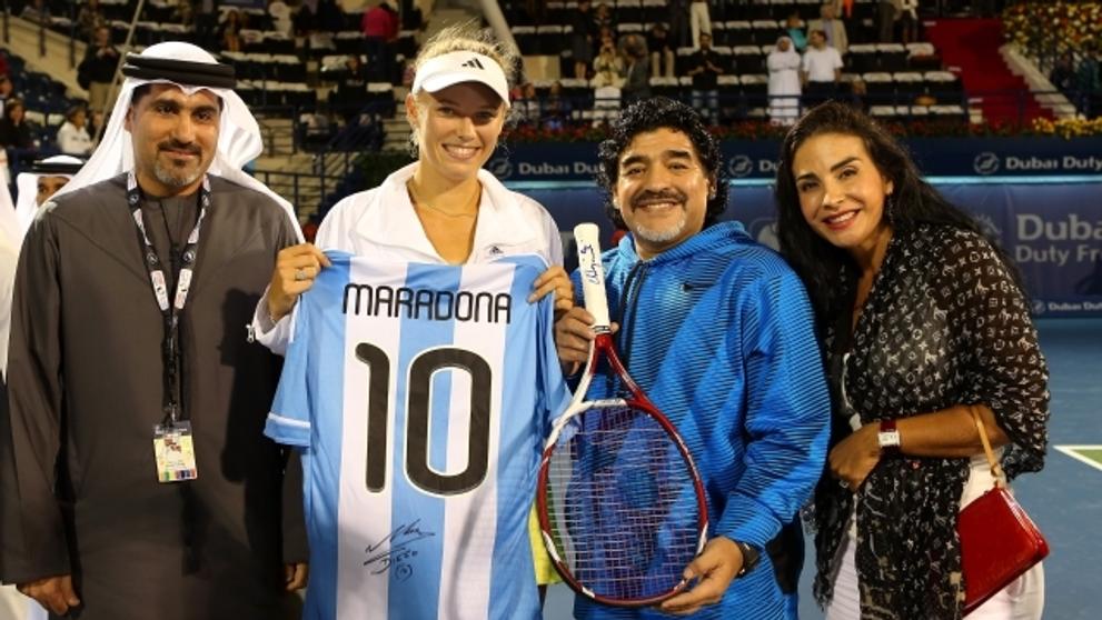 Diego Maradona se v Dubaji setkal s Caroline Wozniackou - 6