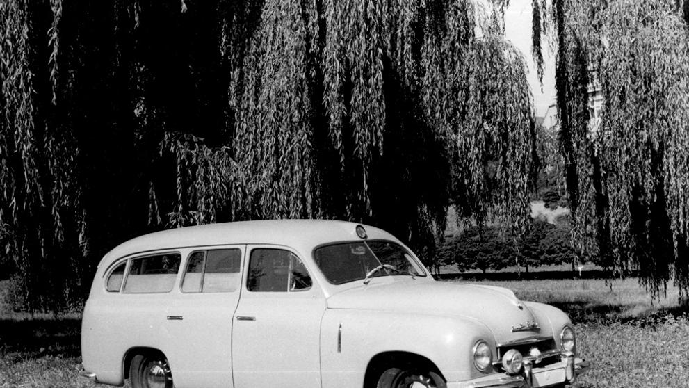 Historické sanitní vozy Škoda - 3
