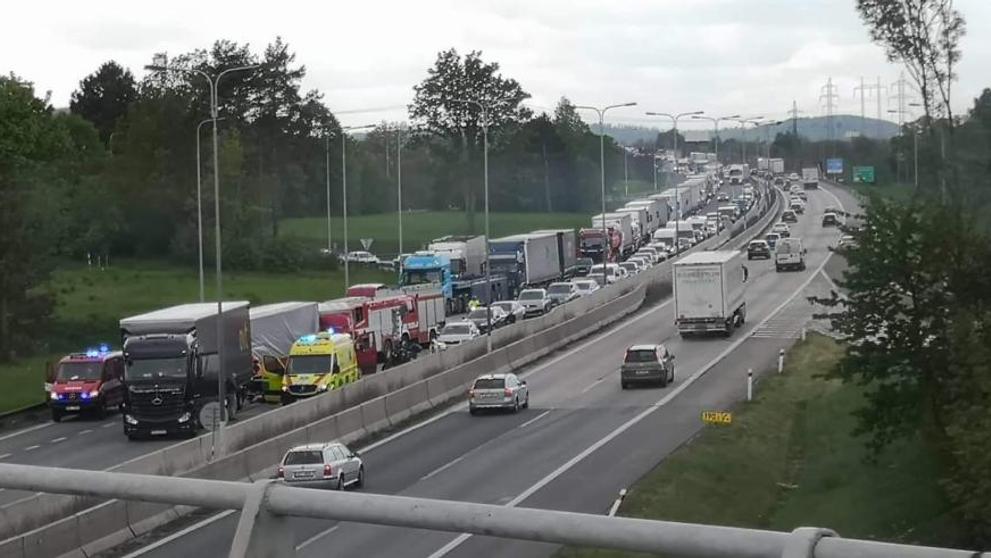 Hromadná nehoda na D1