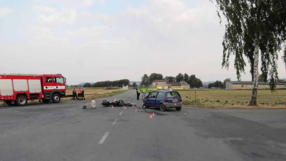 Tragická nehoda motorkáře s osobním automobilem - 1