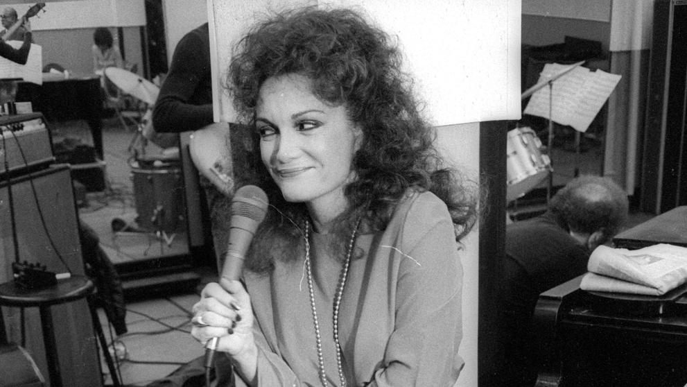 Connie Francisová