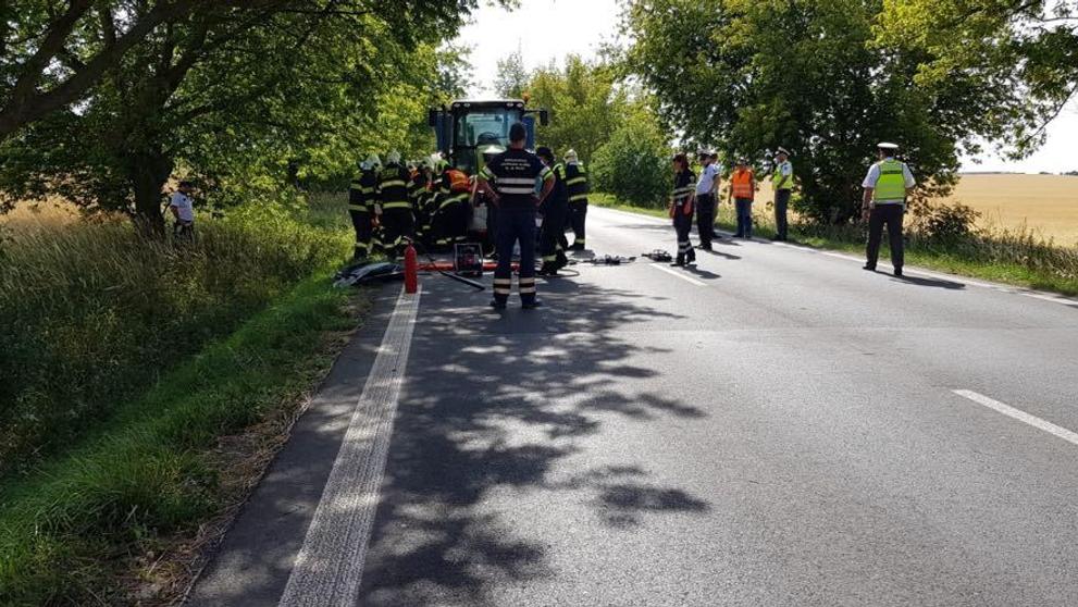 Smrtelná nehoda na silnici mezi Horními Počernicemi a Nehvizdy - 2