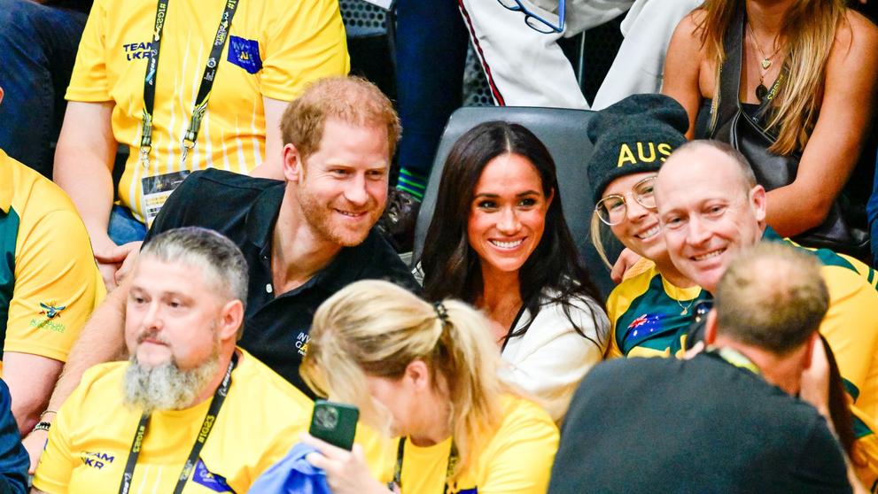Princ Harry a vévodkyně Meghan na basketbalovém utkání, 13. 9. 2023 Německo, Düsseldorf (3)
