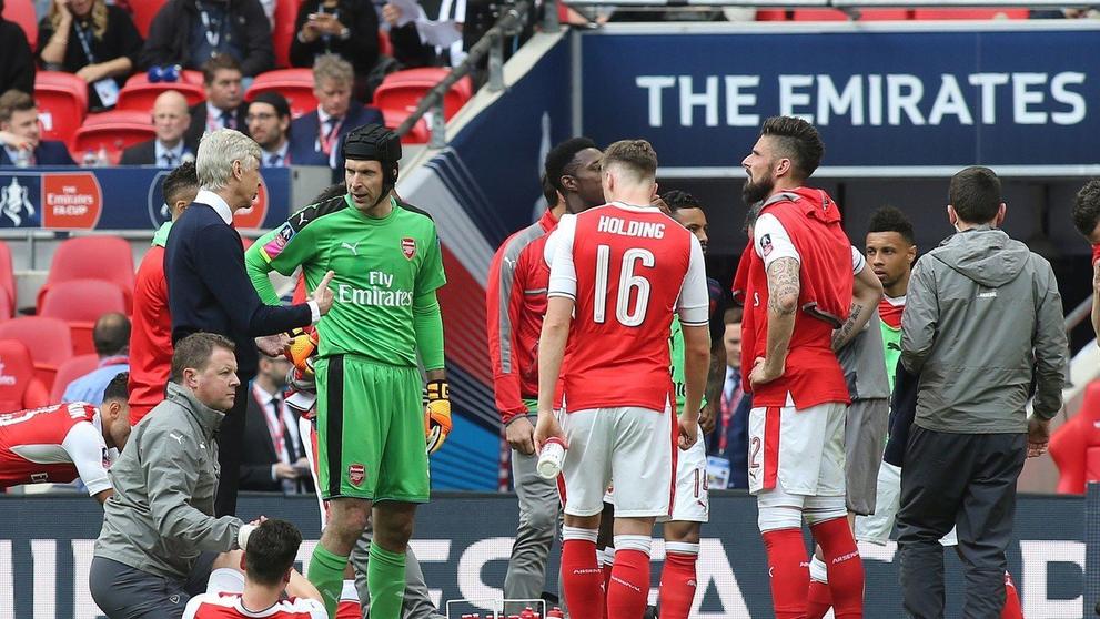 Petr Čech a Arsene Wenger