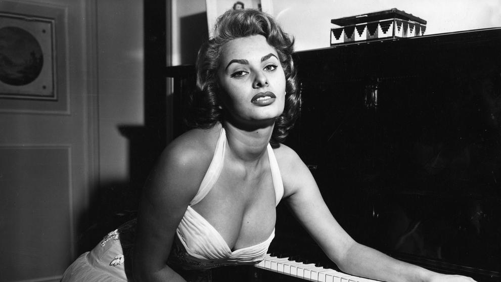 Sophie Lorenová, 15. 6. 1952