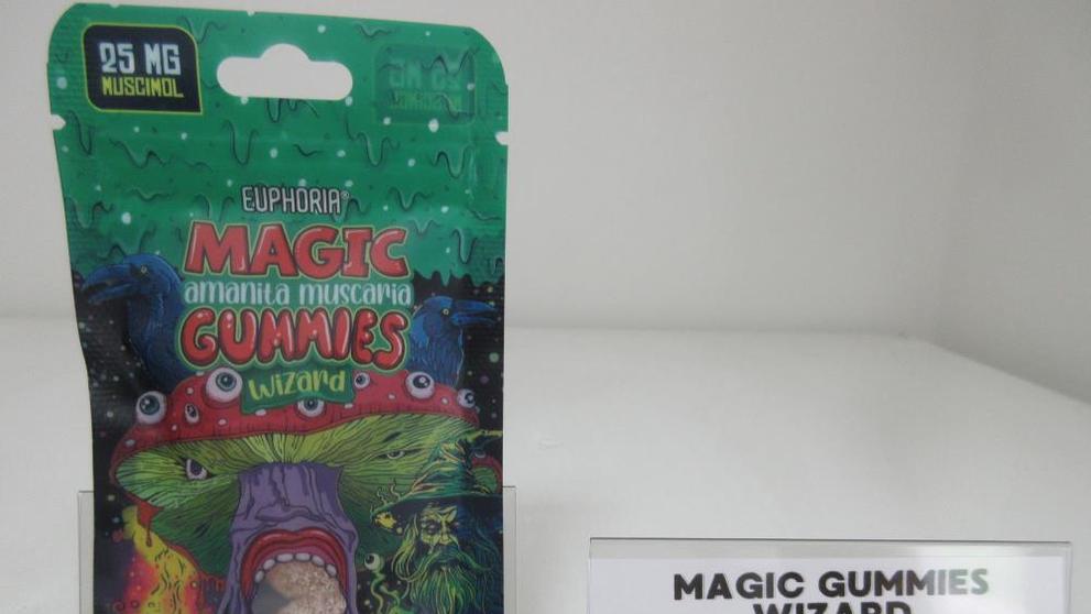 Produkt obsahuje halucinogen z muchomůrky červené (3)