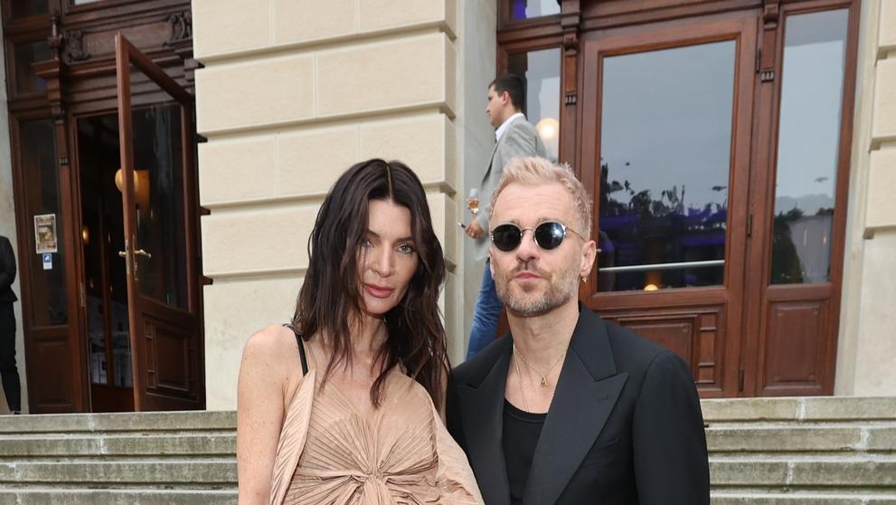 Leoš Mareš s manželkou Monikou na festivalu v Karlových Varech