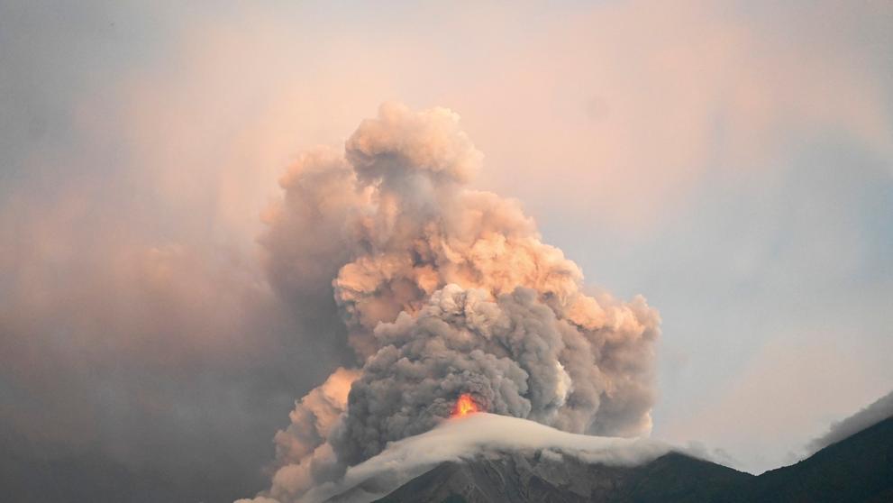 Erupce sopky Fuego v Guatemale v srpnu 2026