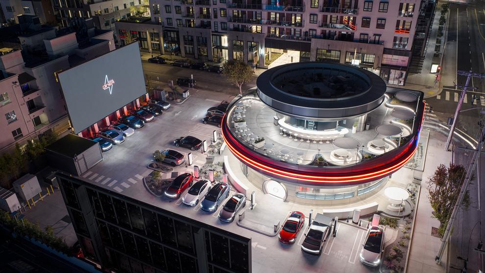 Tesla Diner v Los Angeles