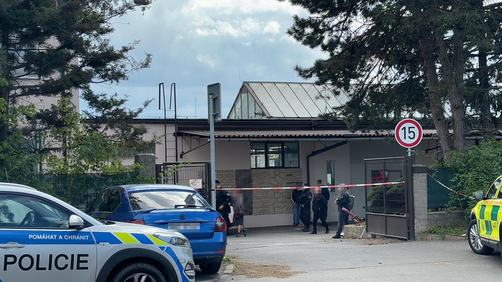 Policie řeší napadení v pražských Řepích (5)