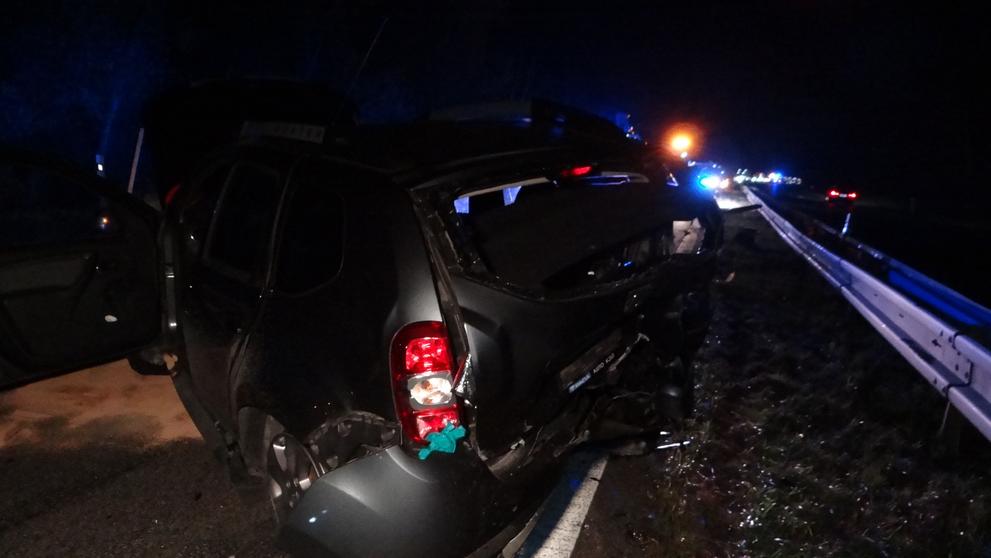 Celkem bouralo pět osobních aut a jeden náklaďák