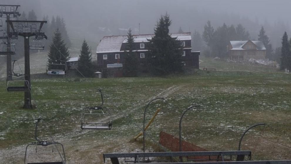 První sníh - Pec pod Sněžkou