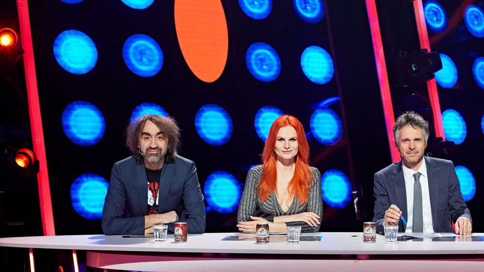 TVOJE TVÁŘ: Ruml napadl Sokola a Gondíková rozmlátila auto! - 3