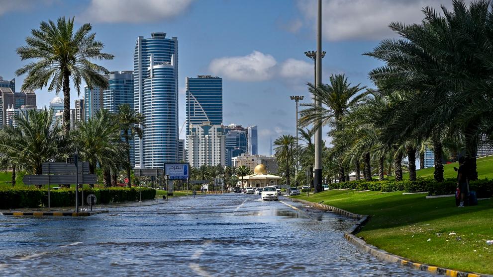 Záplavy ve Spojených arabských emirátech, 17. 4. 2024 Dubaj