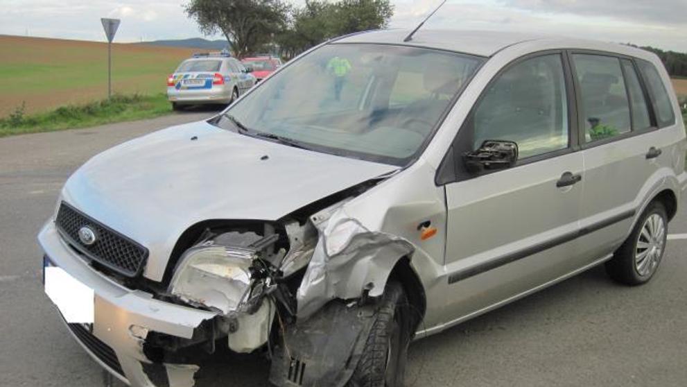 Motorkář vs. auto - nehoda - 3