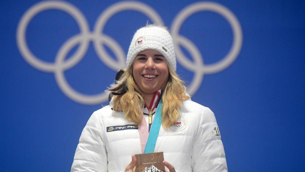 Ester Ledecká na stupních vítězů
