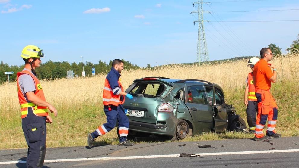 Srážka autobusu s autem na Plzeňsku - 5