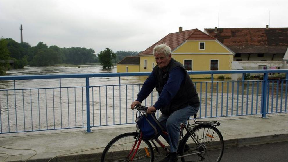 Blanice zaplavuje Protivín