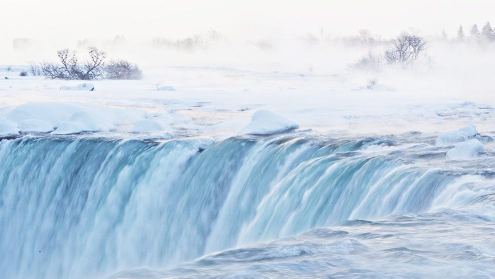 Zamrzlé Niagarské vodopády - 8