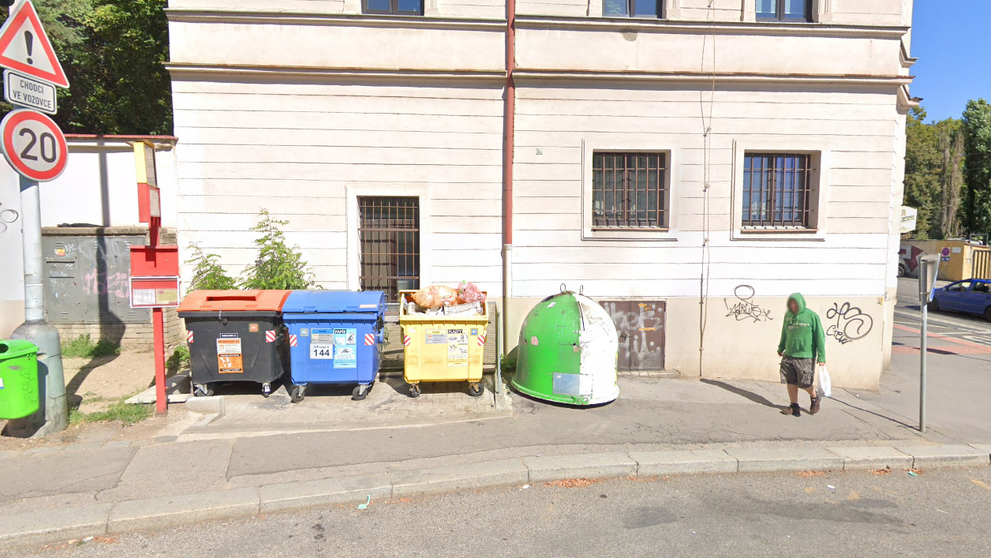 Zastávka Nad Zlíchovem v Praze