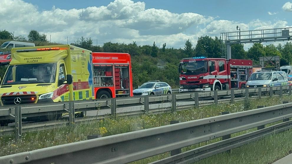 Dopravní nehoda na Pražském okruhu (5)