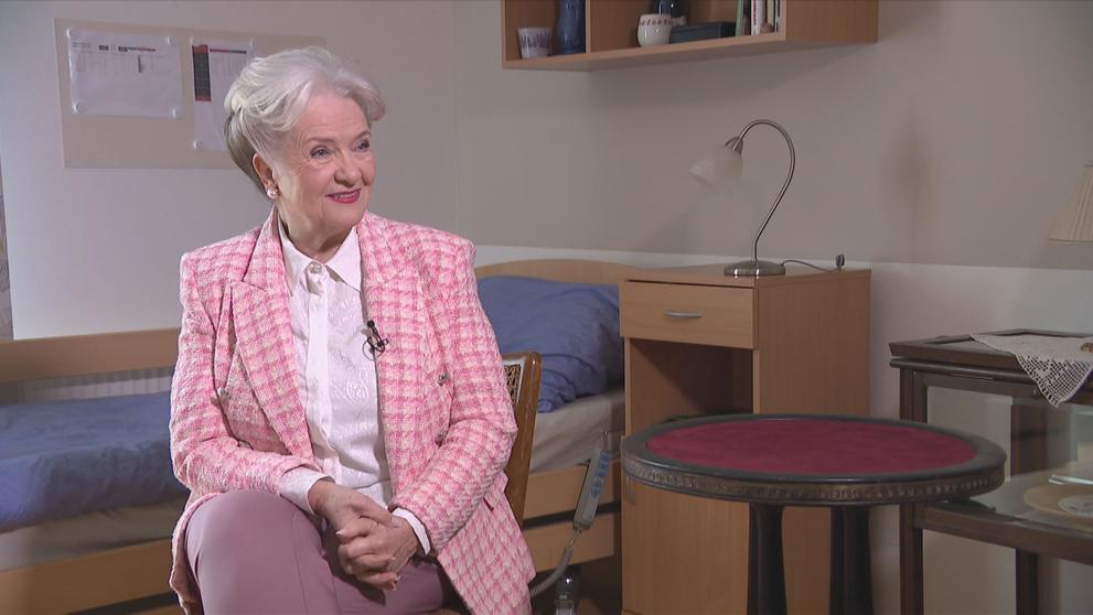Carmen Mayerová se na place potkává s rodinou: Tam jsou to jen kolegové, říká