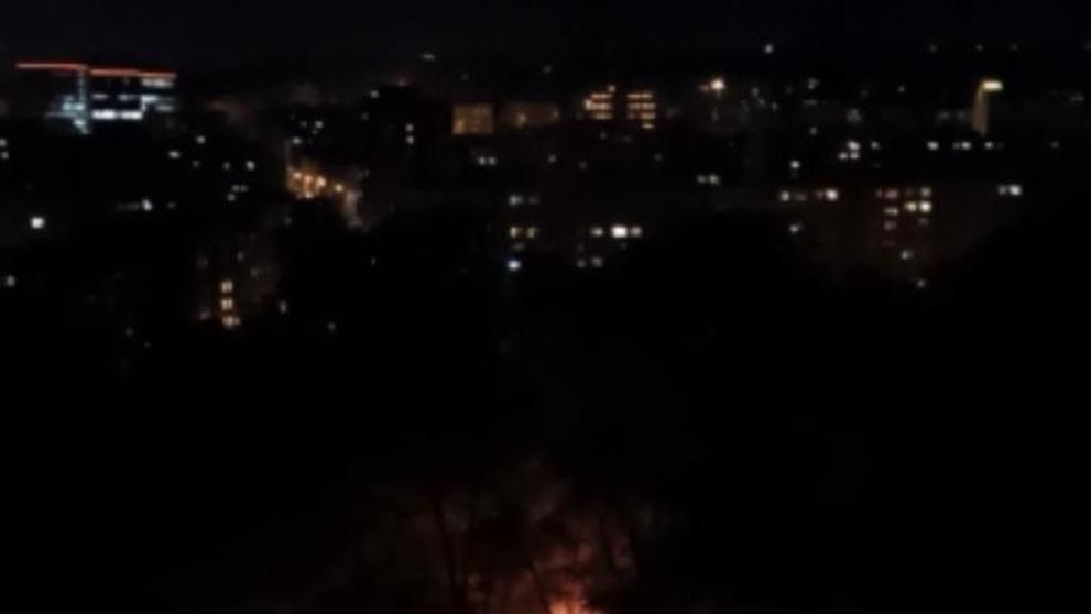 S ohněm v těžce přístupném terénu bojovaly dvě jednotky hasičů