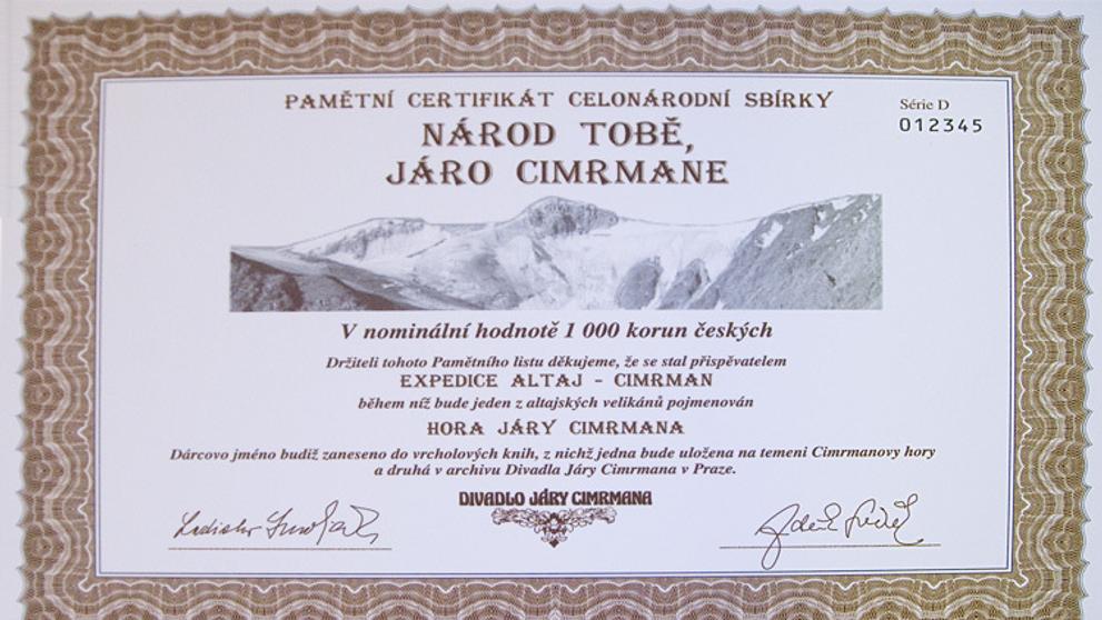 Na Cimrmana lze přispět třeba takovýmto certifikátem.