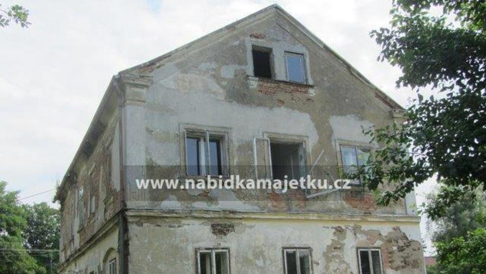 Pozemek se stavbou - Branišov (5)