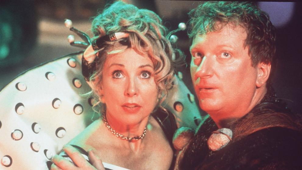 Teri Garrová a Jeffre Jones ve filmu Máma a táta zachrání svět, 1992