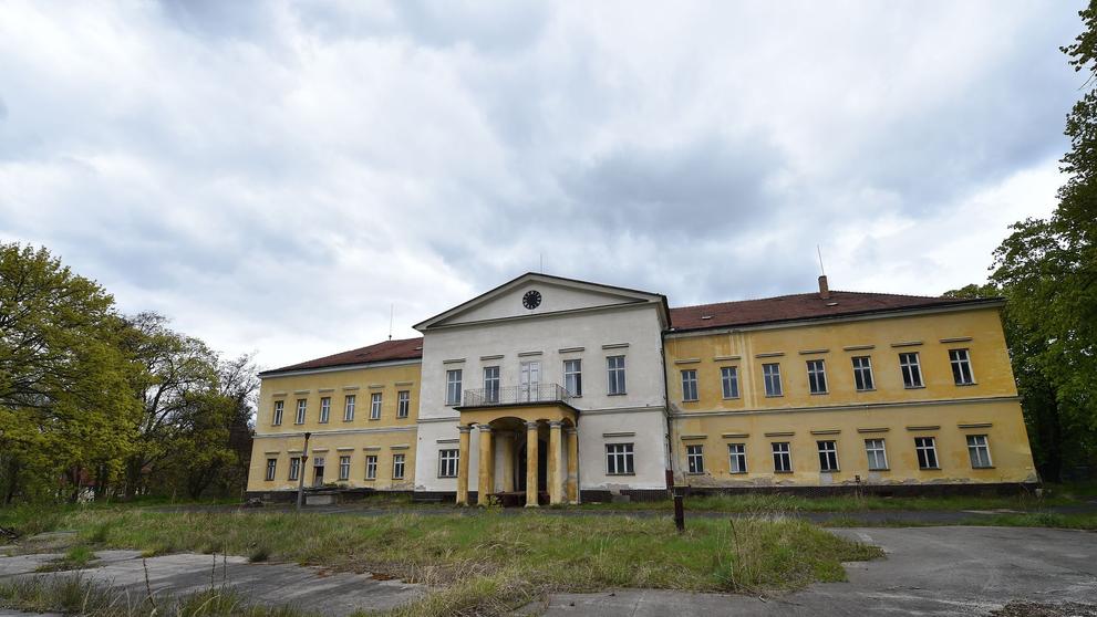 Bývalé Heydrichovo sídlo v Panenských Břežanech - 27